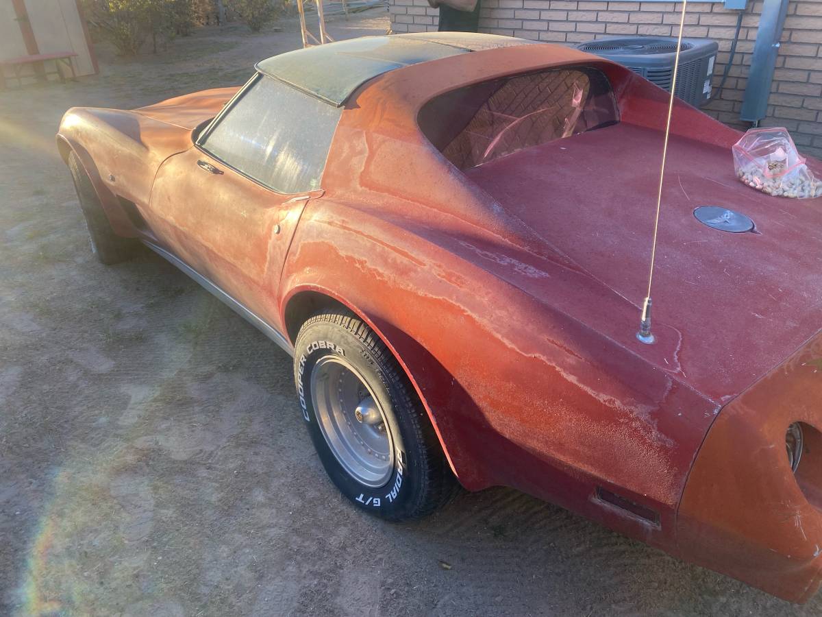 Chevy-corvette-1977-red-7