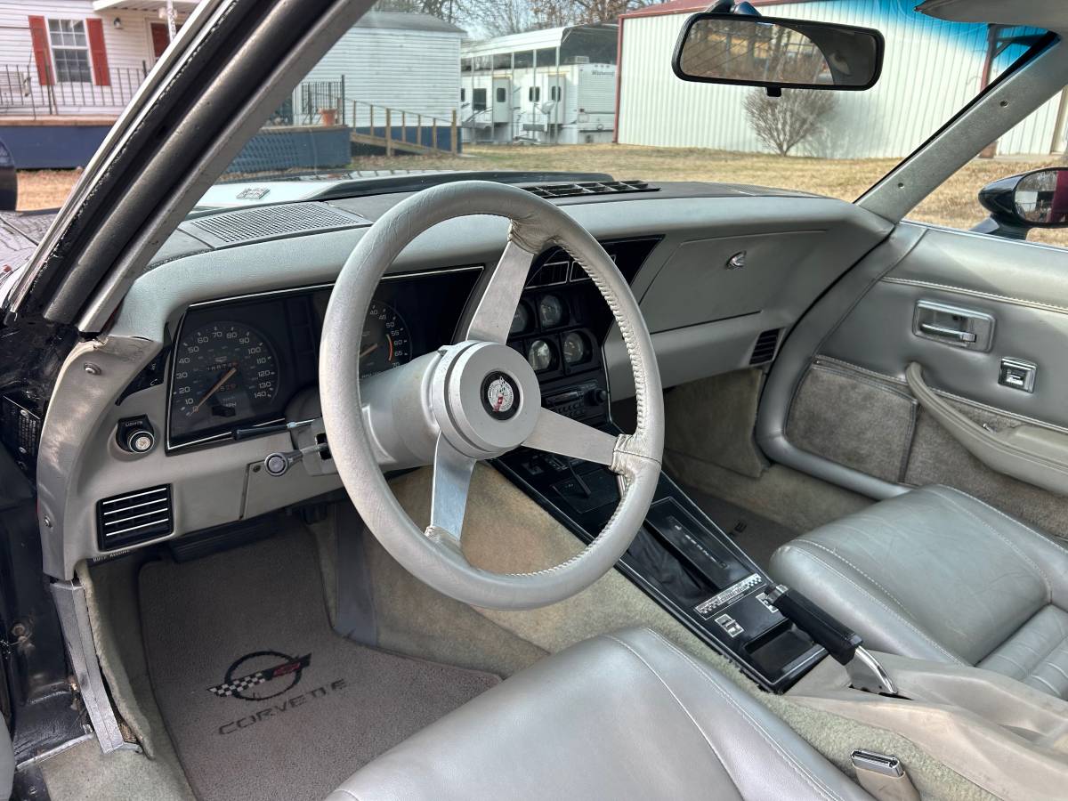 Chevy-corvette-1978-14