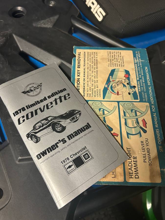 Chevy-corvette-1978-23