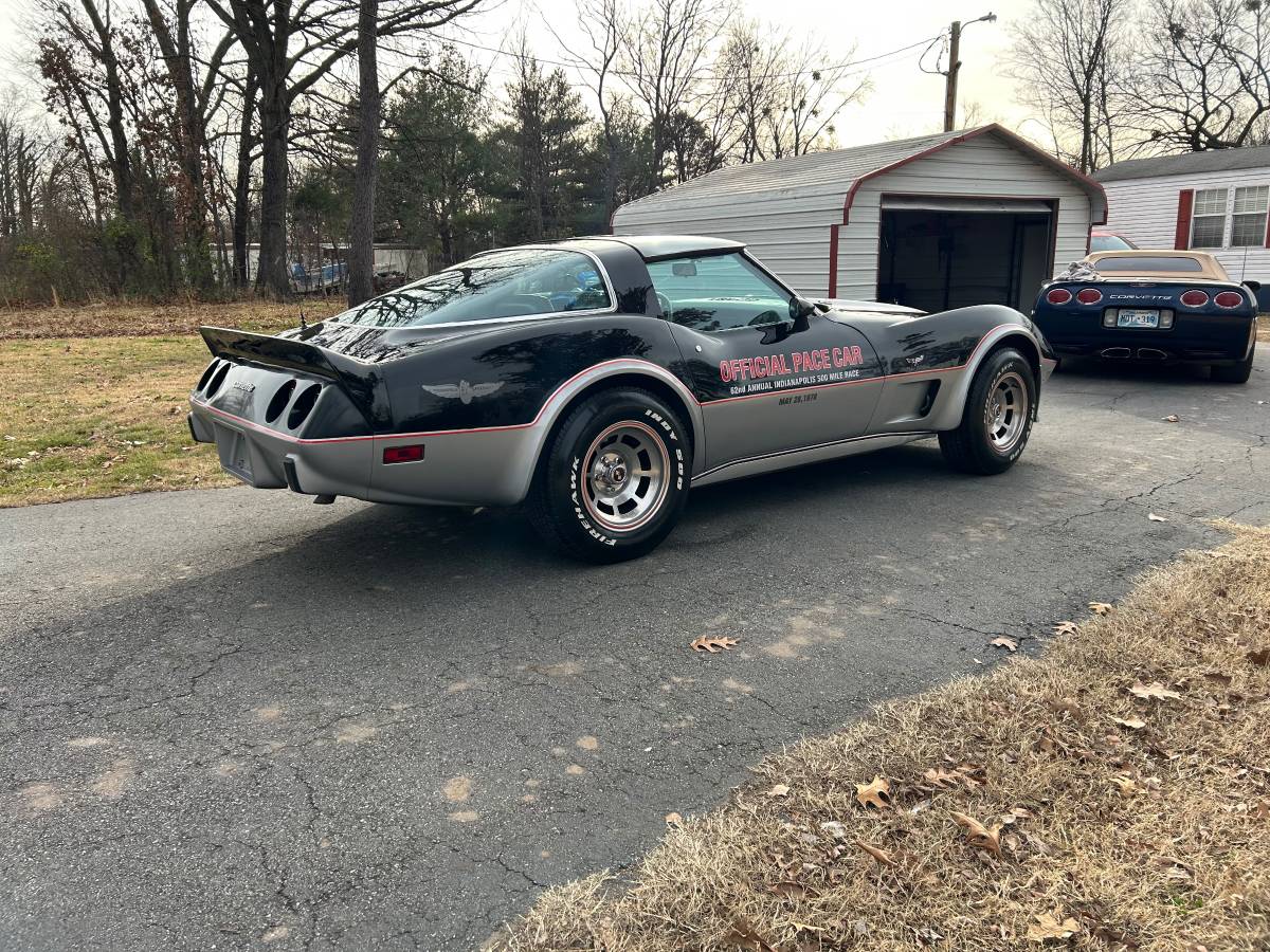 Chevy-corvette-1978-8