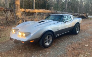 Chevy-corvette-1978-silver