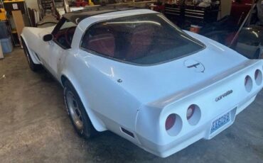 Chevy-corvette-1981-1