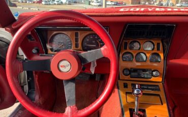 Chevy-corvette-1982-white-7