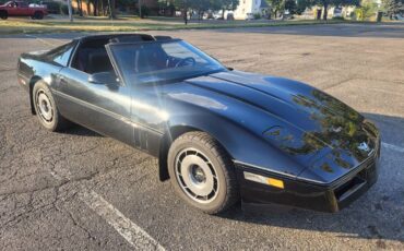 Chevy-corvette-1984-black