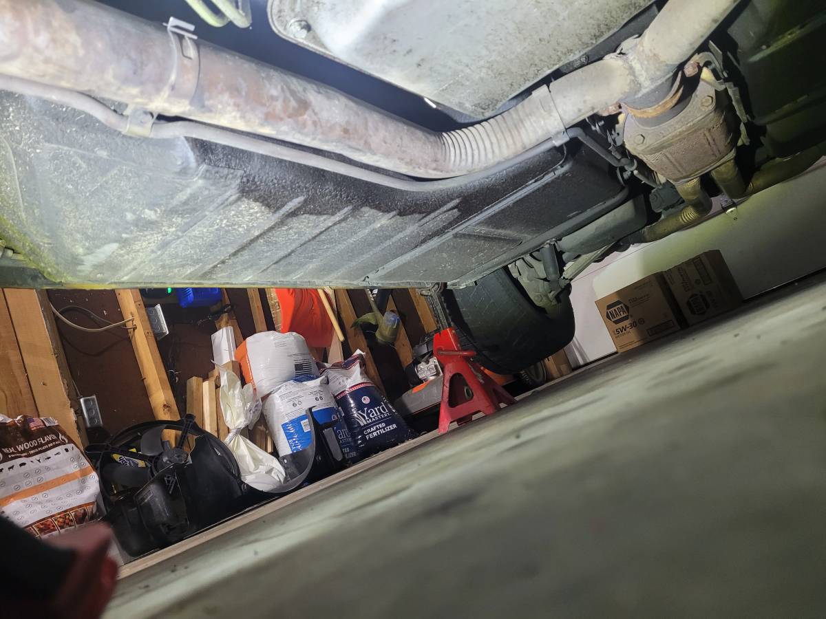 Chevy-corvette-1984-black-9