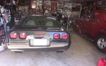 Chevy-corvette-1995-black-3