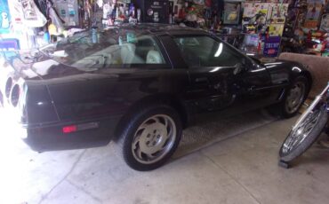 Chevy-corvette-1995-black-4