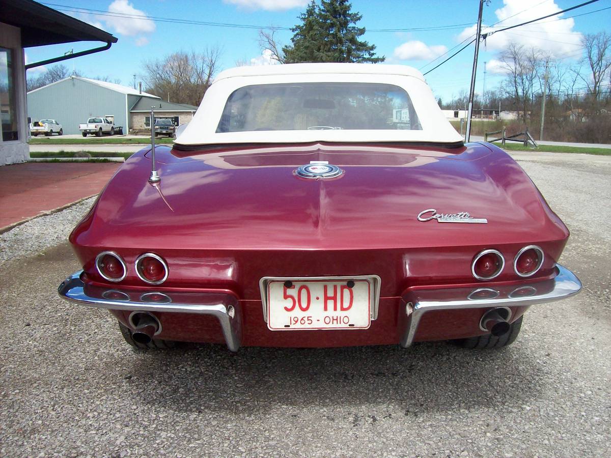 Chevy-corvette-convertible-1965-1