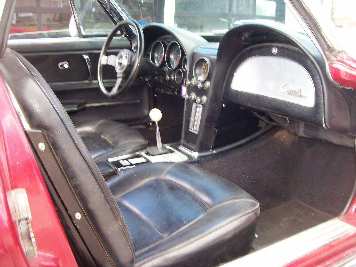 Chevy-corvette-convertible-1965-4