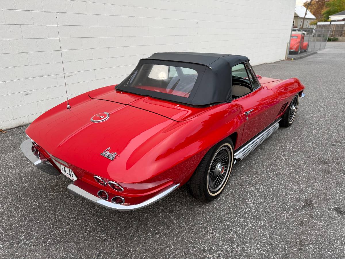 Chevy-corvette-convertible-1967-red-10