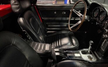 Chevy-corvette-convertible-1967-red-15