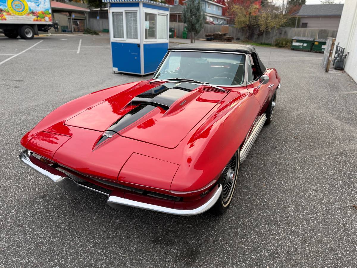Chevy-corvette-convertible-1967-red-5