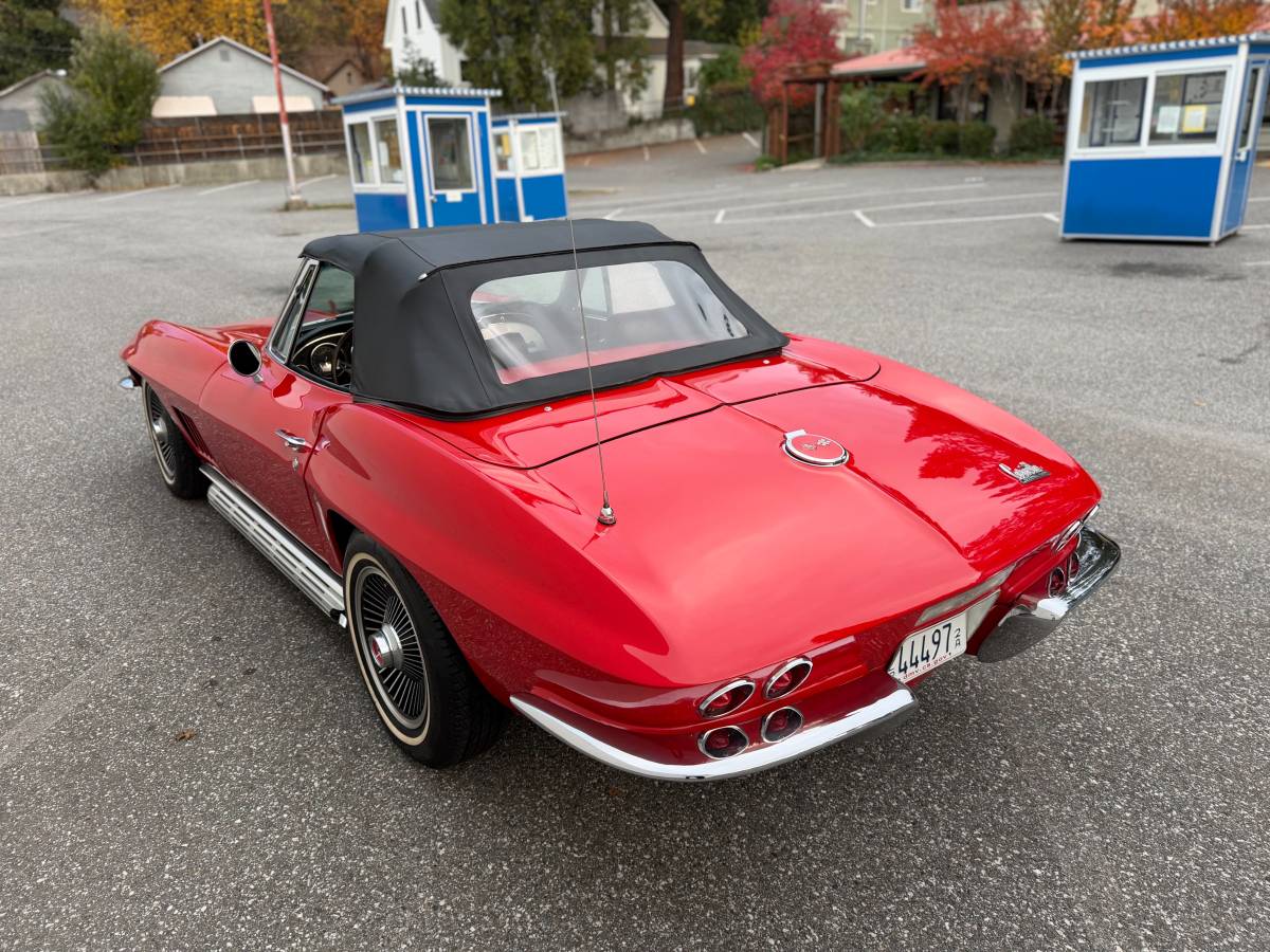 Chevy-corvette-convertible-1967-red-8