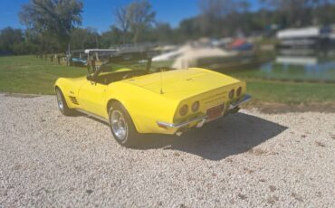 Chevy-corvette-convertible-1970-yellow-1