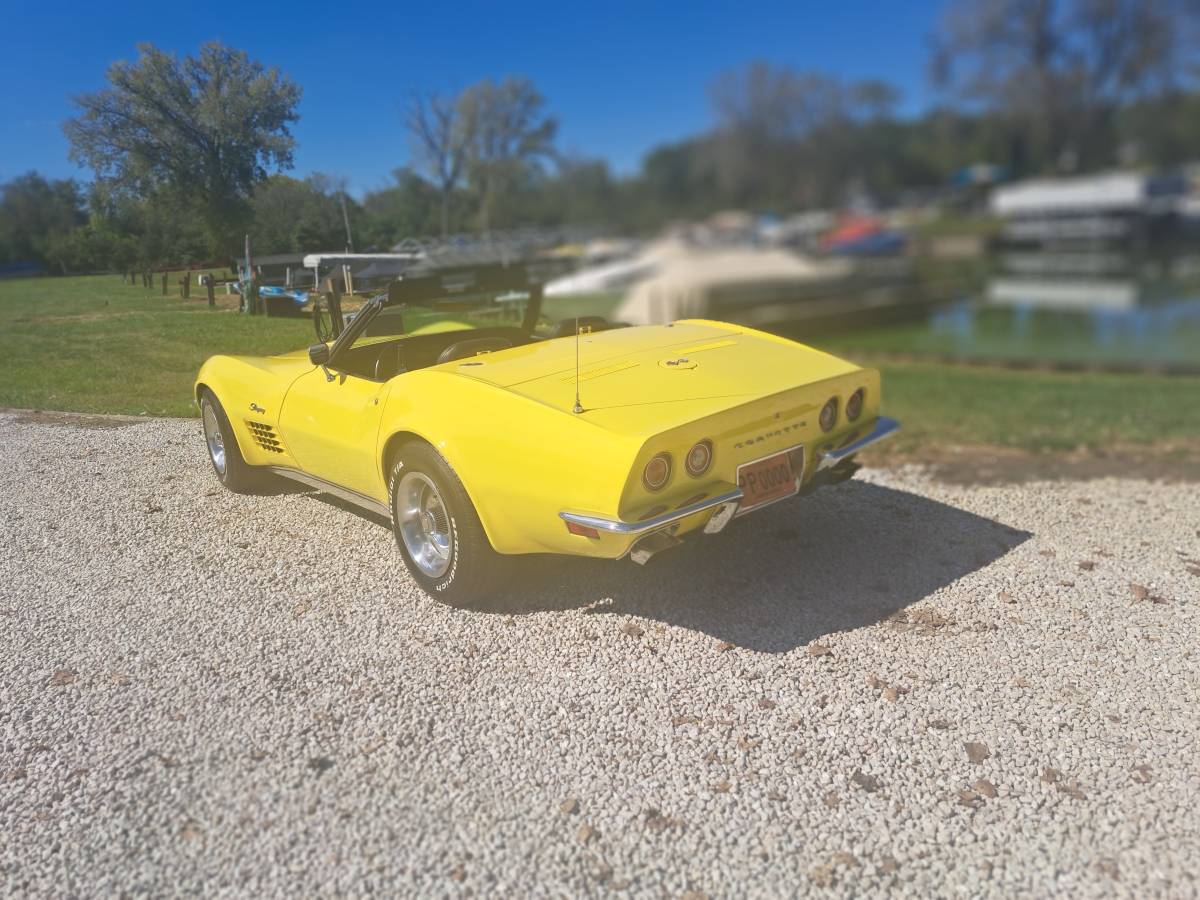 Chevy-corvette-convertible-1970-yellow-1