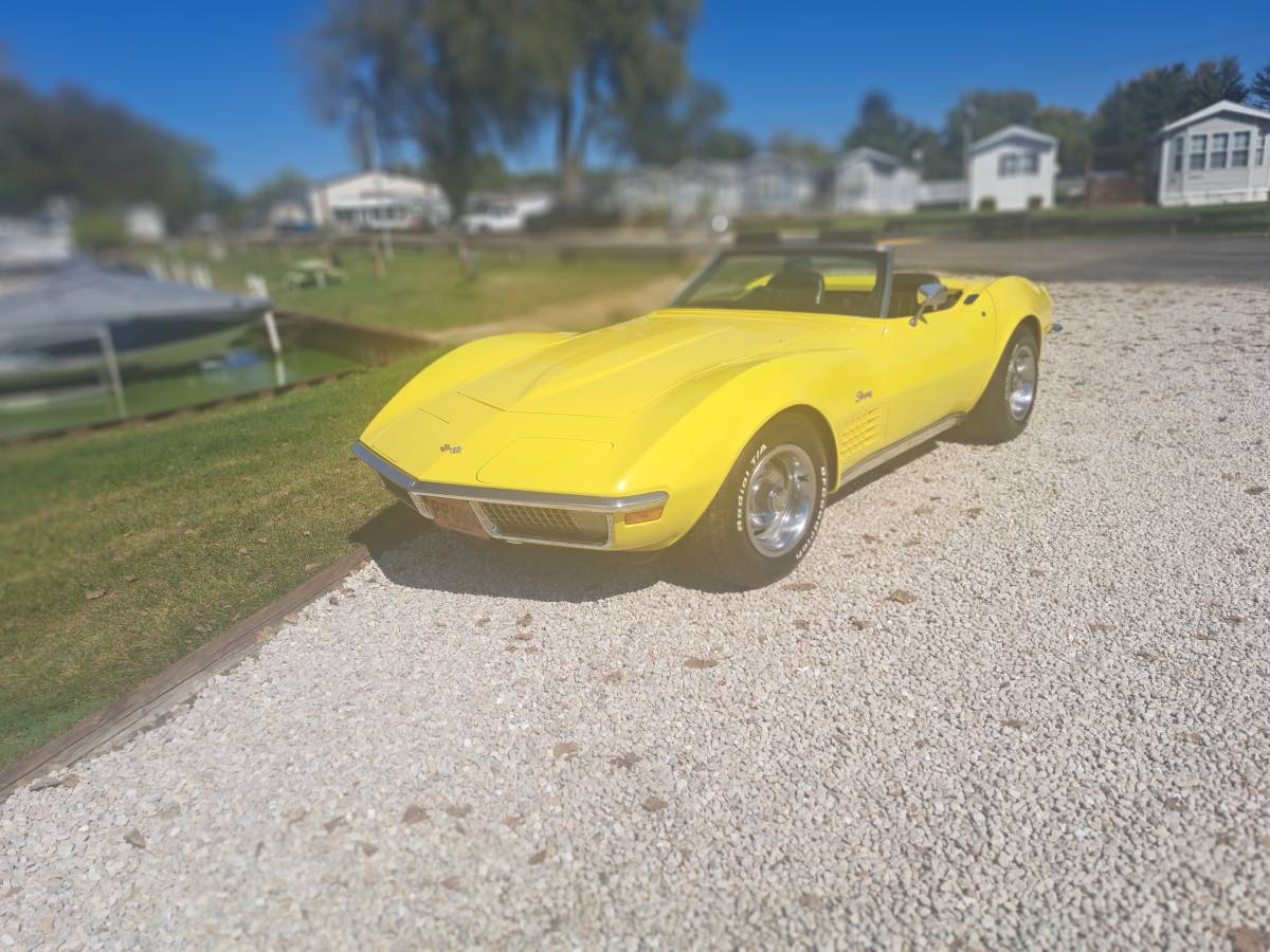 Chevy-corvette-convertible-1970-yellow-12