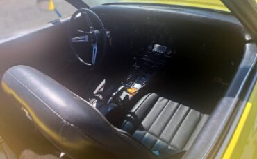 Chevy-corvette-convertible-1970-yellow-13