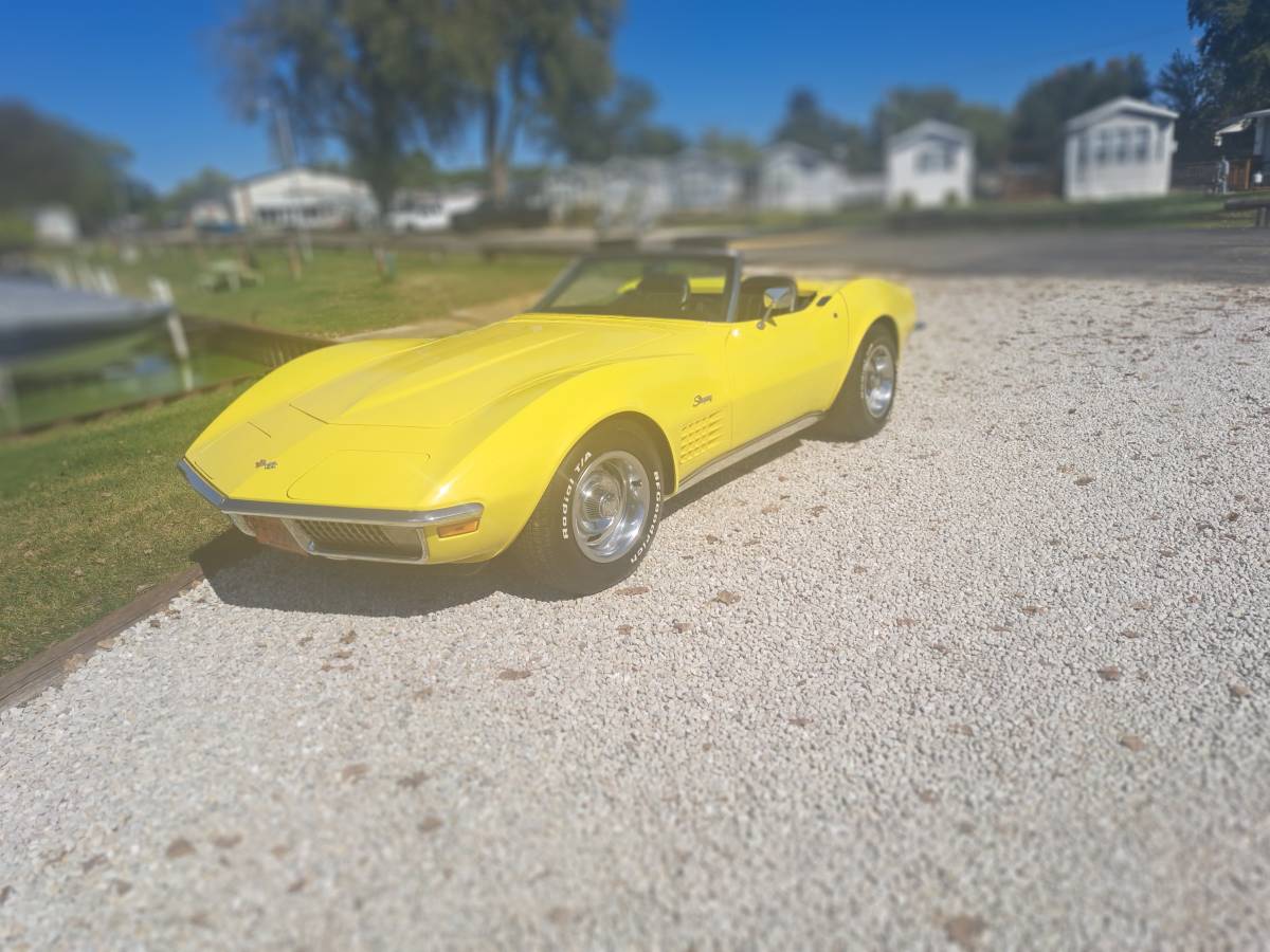 Chevy-corvette-convertible-1970-yellow-3