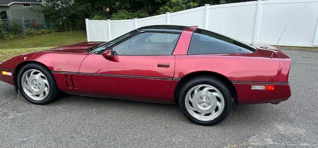 Chevy-corvette-coupe-1990-red-11