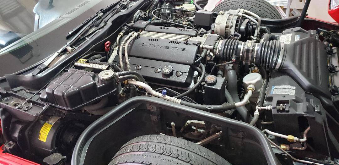 Chevy-corvette-coupe-1996-red-1