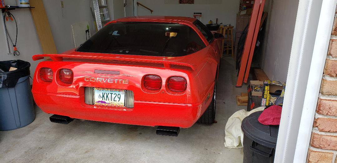Chevy-corvette-coupe-1996-red-9