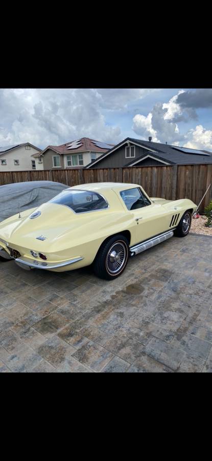 Chevy-corvette-stingray-coupe-1966-yellow-5