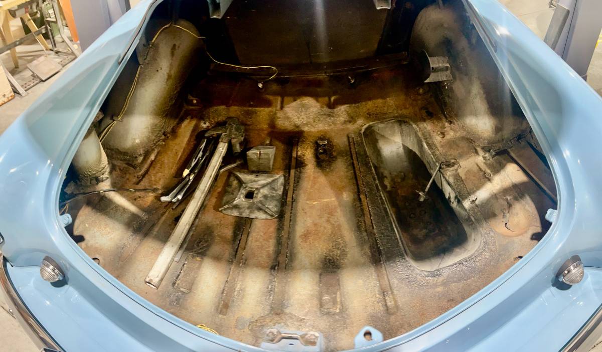 Chevy-coupe-1952-blue-11