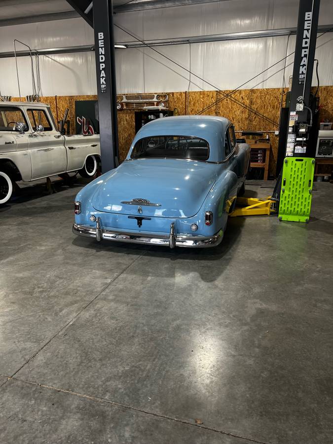Chevy-coupe-1952-blue-12