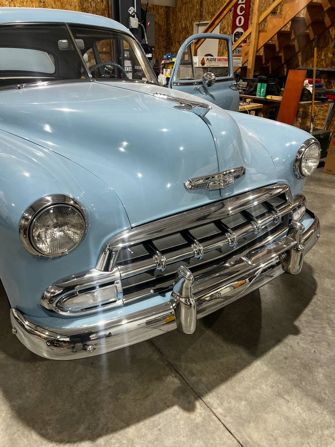 Chevy-coupe-1952-blue-2