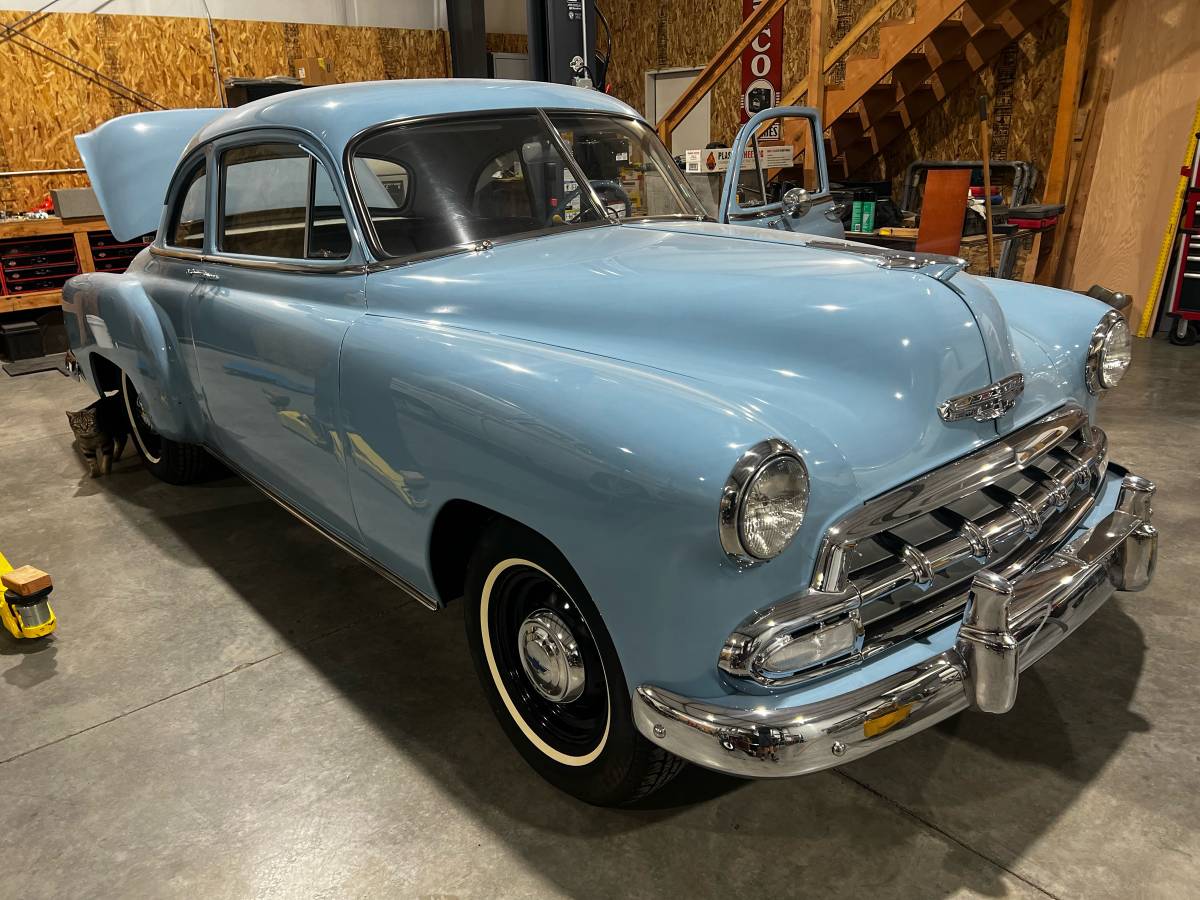 Chevy-coupe-1952-blue-9