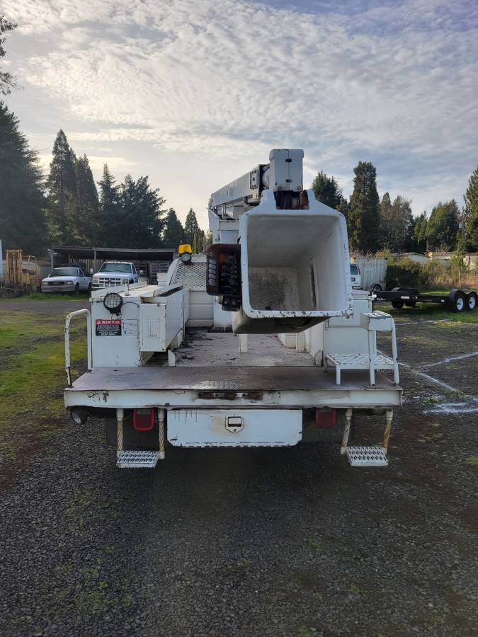 Chevy-custom-deluxe-30-1987