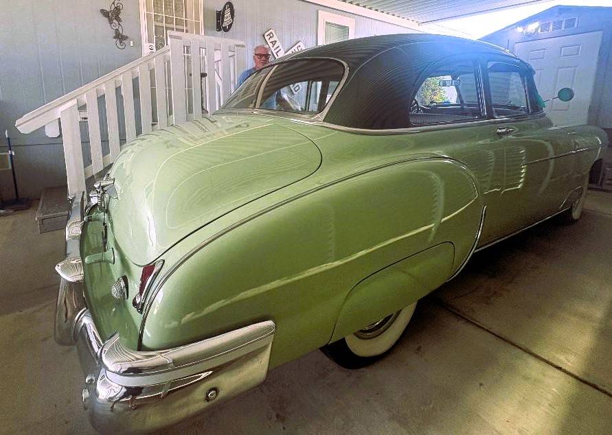 Chevy-deluxe-1950-green-4