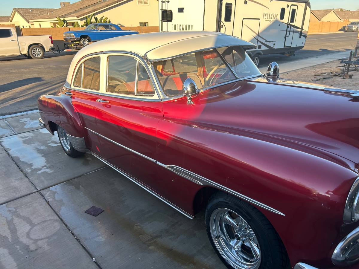 Chevy-deluxe-1951-red-3