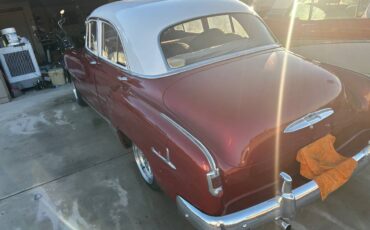 Chevy-deluxe-1951-red