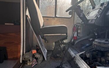 Chevy-diesel-1995-white-2