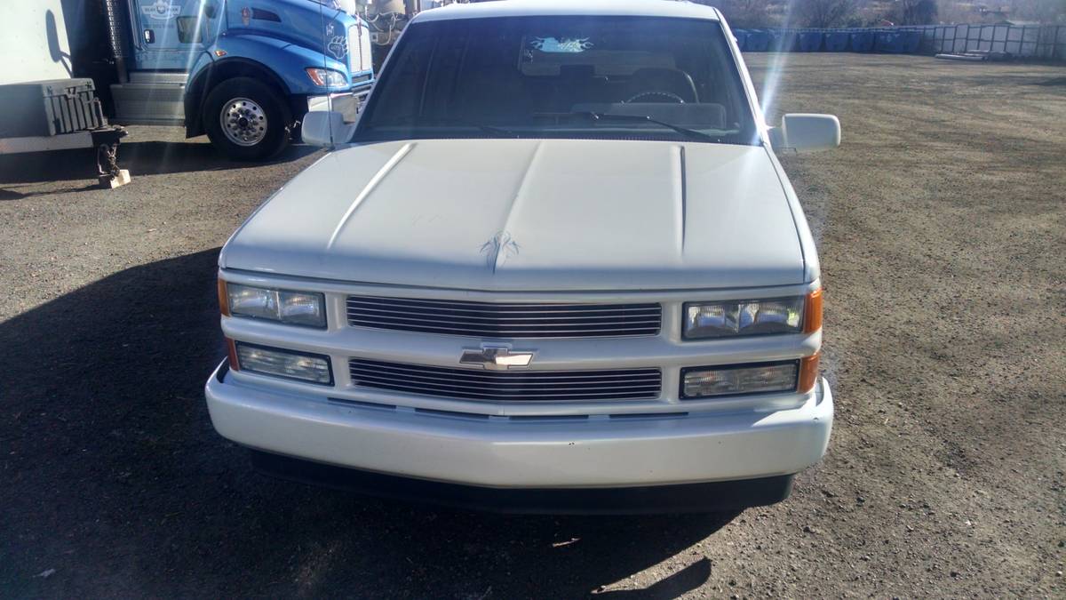 Chevy-dually-suburban-1994-2