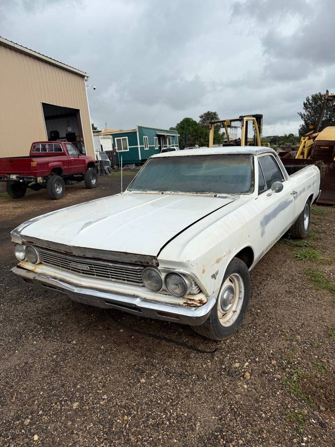 Chevy-el-camino-1966-white-2