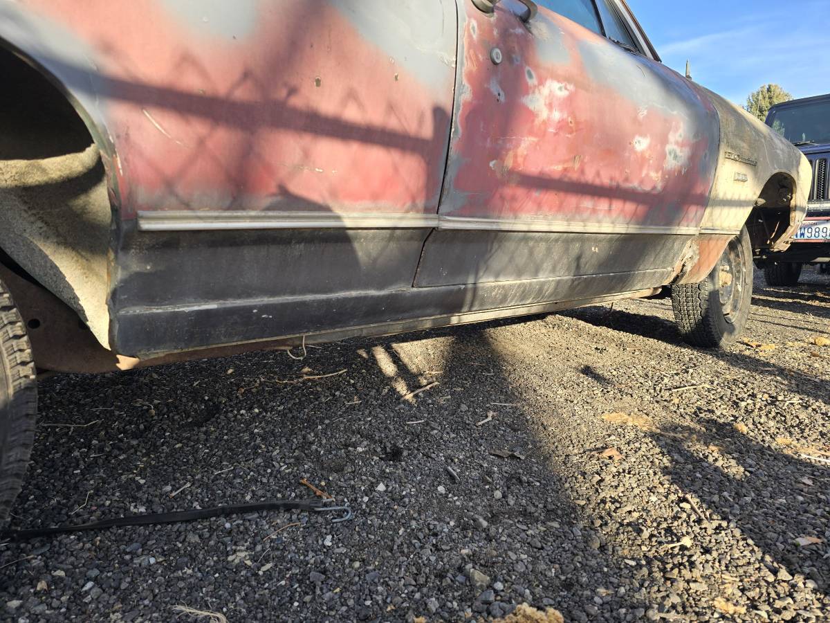 Chevy-elcamino-1972-red-21