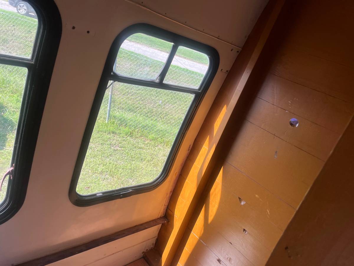 Chevy-express-3500-1995-blue-13