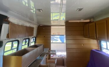 Chevy-express-3500-1995-blue-14