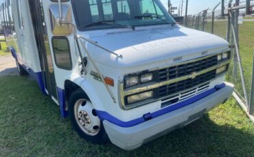 Chevy-express-3500-1995-blue