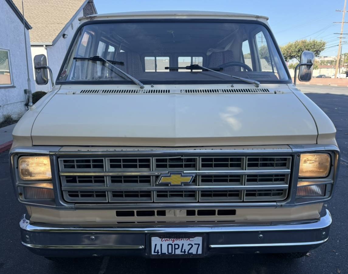 Chevy-g10-1978-12
