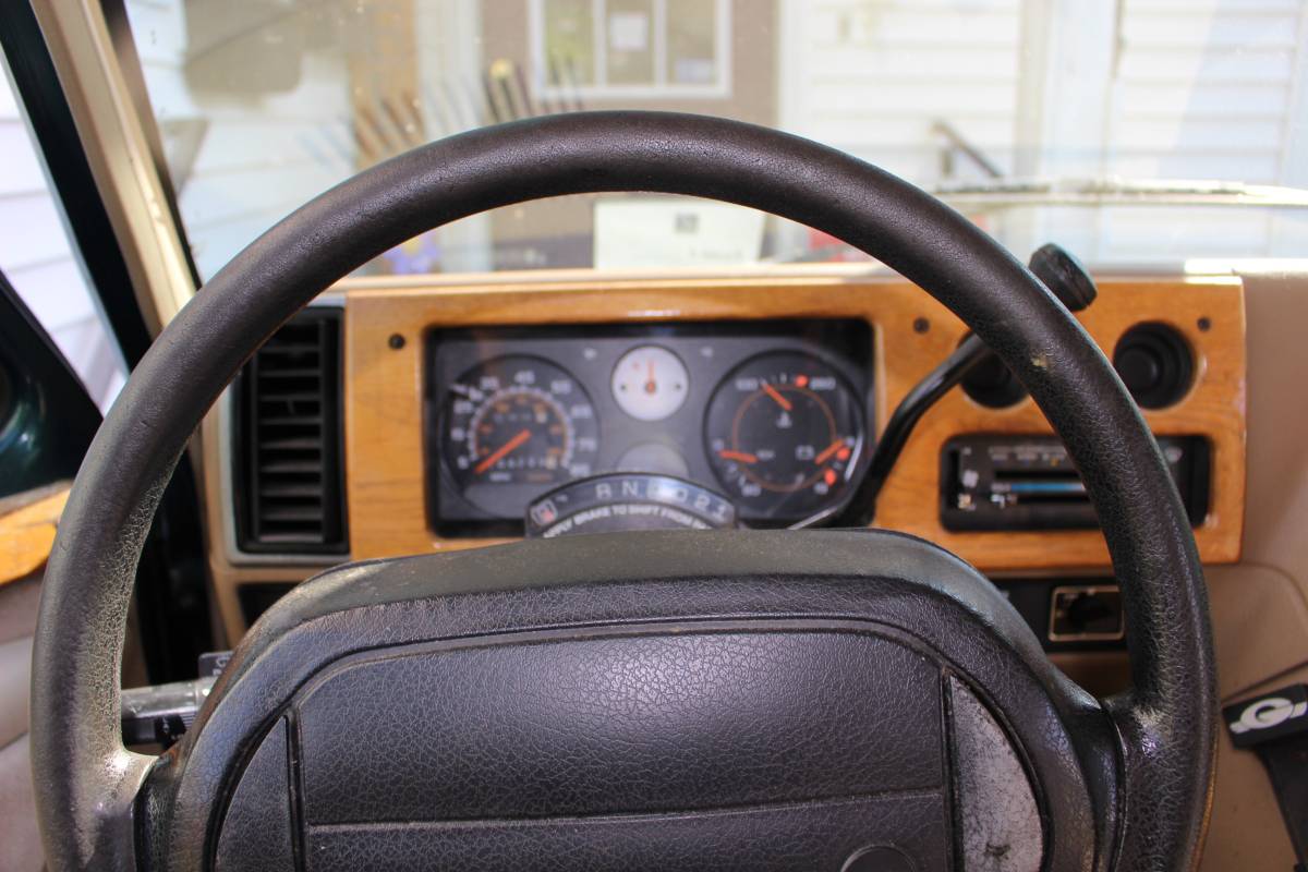 Chevy-g20-conversion-van-34ton-1995-green-15