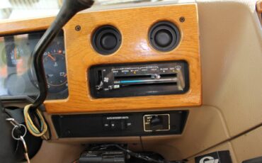 Chevy-g20-conversion-van-34ton-1995-green-17