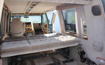 Chevy-g20-conversion-van-34ton-1995-green-2