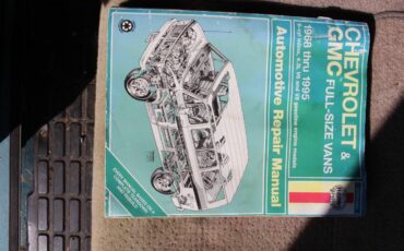 Chevy-g20-conversion-van-34ton-1995-green-21