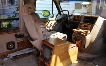 Chevy-g20-conversion-van-34ton-1995-green-5