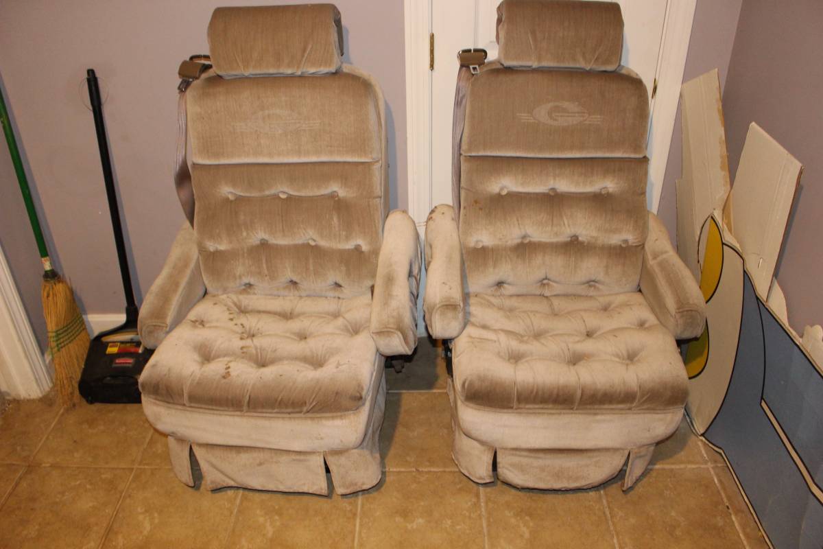 Chevy-g20-conversion-van-34ton-1995-green-6