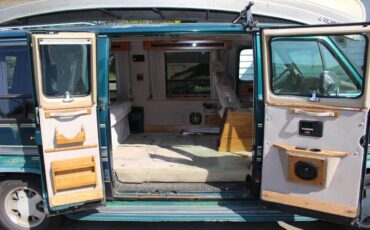 Chevy-g20-conversion-van-34ton-1995-green-7