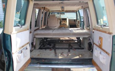 Chevy-g20-conversion-van-34ton-1995-green-9